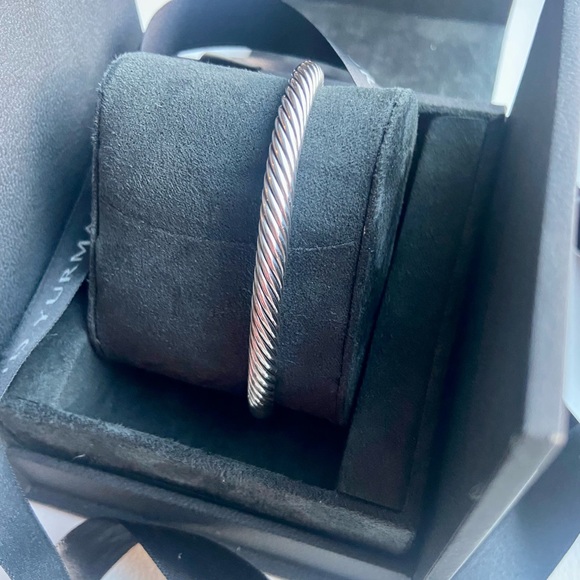 David Yurman icon, Renaissance Cable Bracelet - Picture 4 of 8